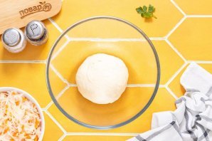 Пирожки с квашеной капустой Пирожки с квашеной капустой