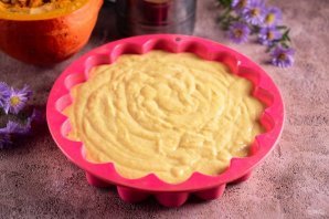 Быстрый сладкий пирог на кефире с тыквой Быстрый сладкий пирог на кефире с тыквой