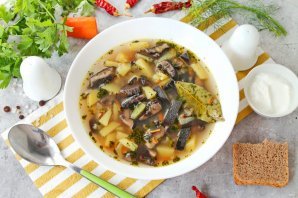 Суп с груздями Суп с груздями