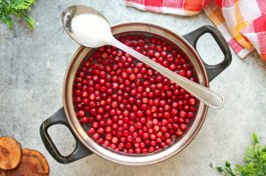 Брусничный компот