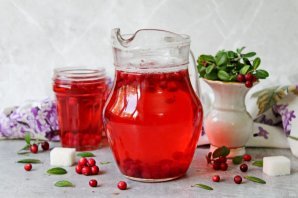 Брусничный компот