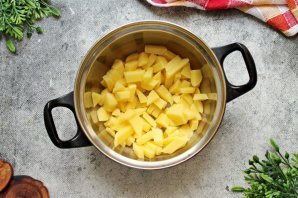 Суп с груздями Суп с груздями