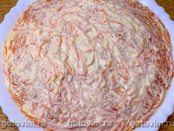 Слоеный салат с говядиной и гранатом Слоеный салат с говядиной и гранатом