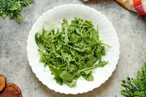 Новогодний салат с креветками