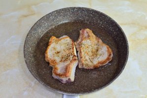 Антрекот на сковороде Антрекот на сковороде