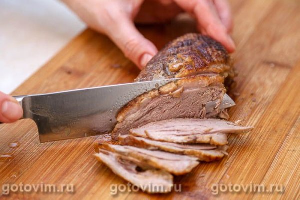 Теплый салат из утки с хурмой Теплый салат из утки с хурмой