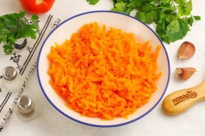 Салат из моркови с чесноком