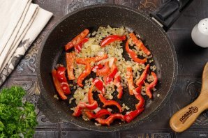 Фрикасе из курицы со сметаной Фрикасе из курицы со сметаной