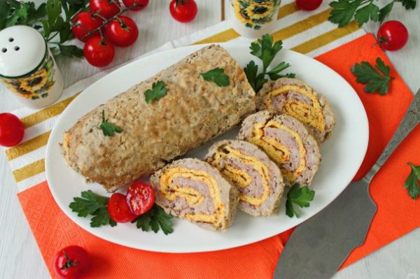 Рулет из фарша Рулет из фарша