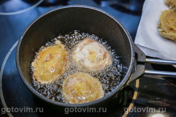Котлеты-рулетики из фарша с сыром в темпуре Котлеты-рулетики из фарша с сыром в темпуре