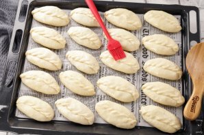 Печеные пирожки на кефире Печеные пирожки на кефире