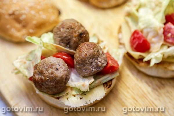 Бургеры с фрикадельками