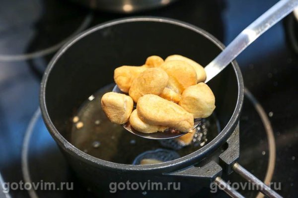 Суп рыбный с жареными клецками Суп рыбный с жареными клецками