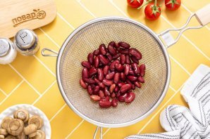 Салат с маринованными шампиньонами Салат с маринованными шампиньонами