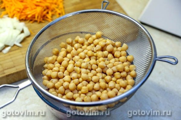 Борщ с говядиной и нутом