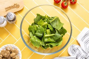 Салат с маринованными шампиньонами Салат с маринованными шампиньонами