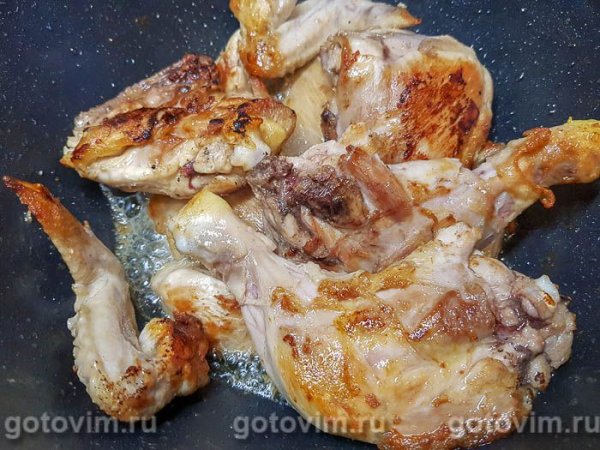 Чахохбили из курицы (или цыпленка) в казане Чахохбили из курицы (или цыпленка) в казане