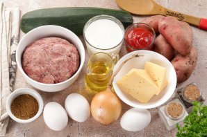 Запеканка из кабачков с картошкой и фаршем в духовке
