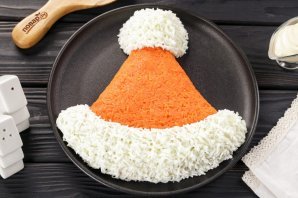 Салат "Шапочка Деда Мороза"