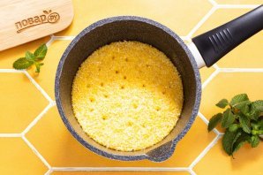 Кукурузная каша на молоке