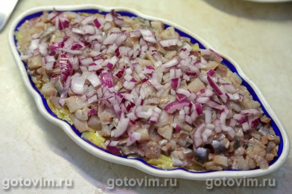 Селедка под шубой с икрой минтая