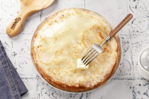 Блинчики на молоке нежные Блинчики на молоке нежные