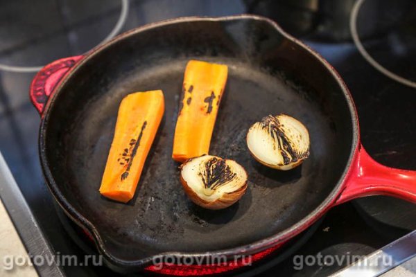 Салат «Оливье» с ланспиком, цыпленком и креветками по старинному рецепту Салат «Оливье» с ланспиком, цыпленком и креветками по старинному рецепту