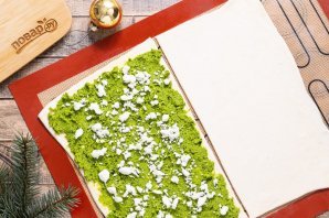 Праздничные елочки из теста Праздничные елочки из теста