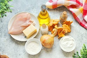 Жульен с курицей и лисичками Жульен с курицей и лисичками