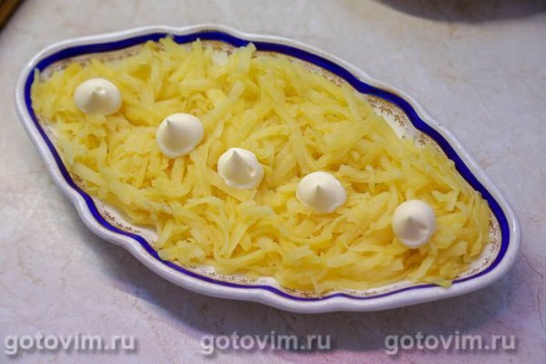 Селедка под шубой с икрой минтая