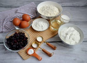 Сметанник со смородиной