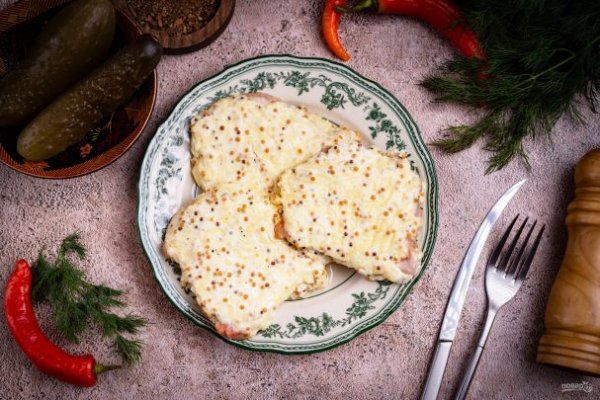 Свинина в сметане в духовке Свинина в сметане в духовке