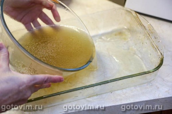 Салат «Оливье» с ланспиком, цыпленком и креветками по старинному рецепту Салат «Оливье» с ланспиком, цыпленком и креветками по старинному рецепту