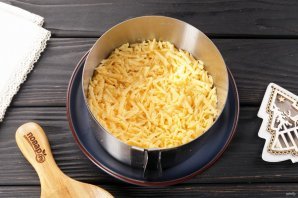 Салат слоеный с креветками