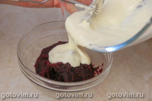 Рулет селедка под шубой (с желатином) Рулет селедка под шубой (с желатином)