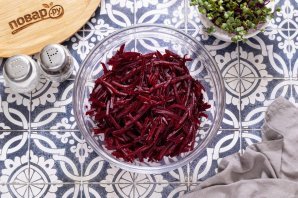 Салат из вареной свеклы Салат из вареной свеклы