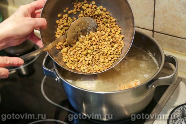 Мясной суп с горохом и чечевицей