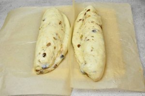 Рождественский дрожжевой штоллен Рождественский дрожжевой штоллен