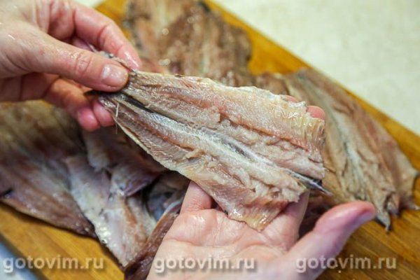 Иваси соленая (со свеклой)