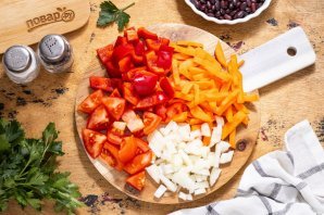 Салат с фасолью на зиму Салат с фасолью на зиму