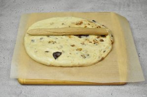 Рождественский дрожжевой штоллен Рождественский дрожжевой штоллен