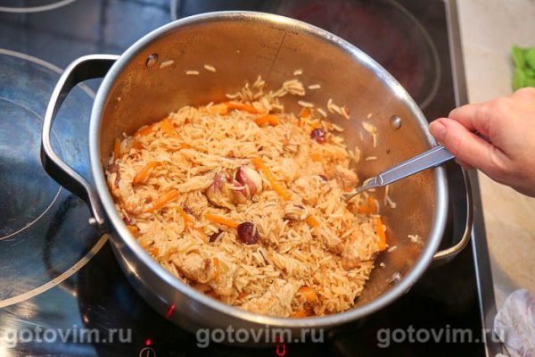 Плов из индейки с клюквой Плов из индейки с клюквой