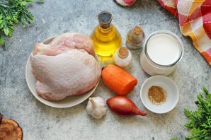 Тушеные куриные бедра Тушеные куриные бедра