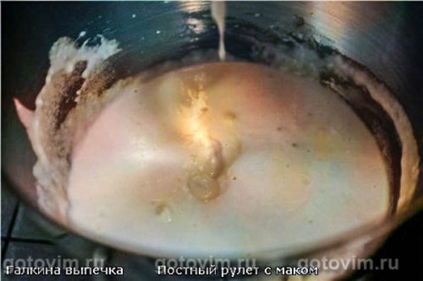 Постный рулет с маком