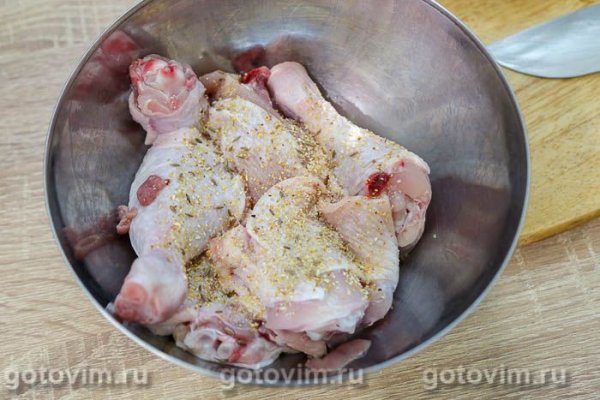 Чахохбили из курицы с картофелем в мультиварке