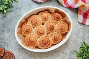 Синабоны из слоеного теста