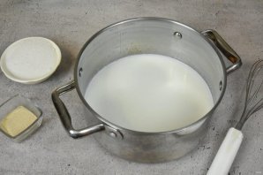 Дрожжевые блины на манке