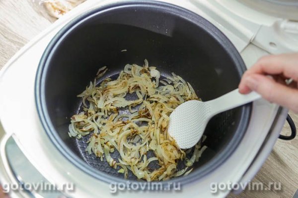 Яичница с луком в мультиварке