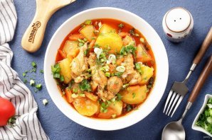 Курица с картошкой в мультиварке