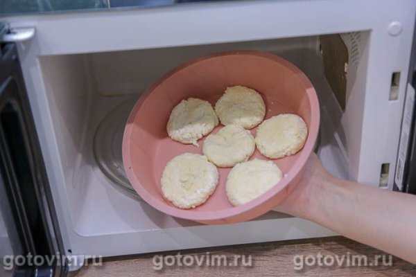 Сырники в микроволновке Сырники в микроволновке